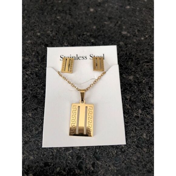 Fashion jewelry 14k Gold plated esrrings and necklace set - Picture 4 of 4